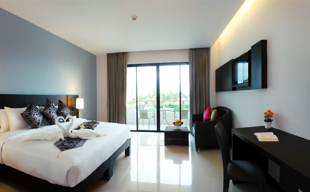 Simplitel Hotel Karon Ngoại thất bức ảnh