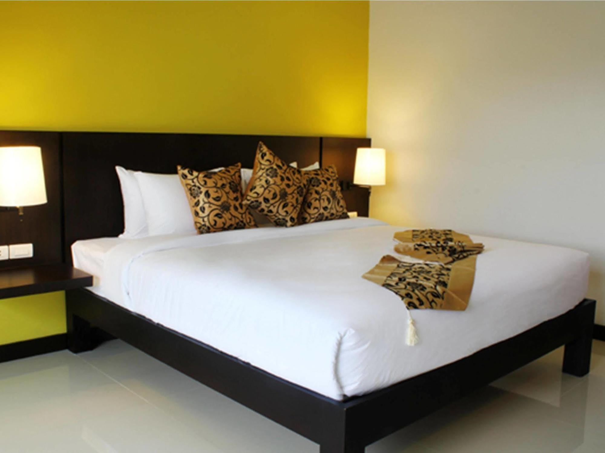 Simplitel Hotel Karon Ngoại thất bức ảnh